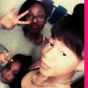 Meet your Posher, Shakia